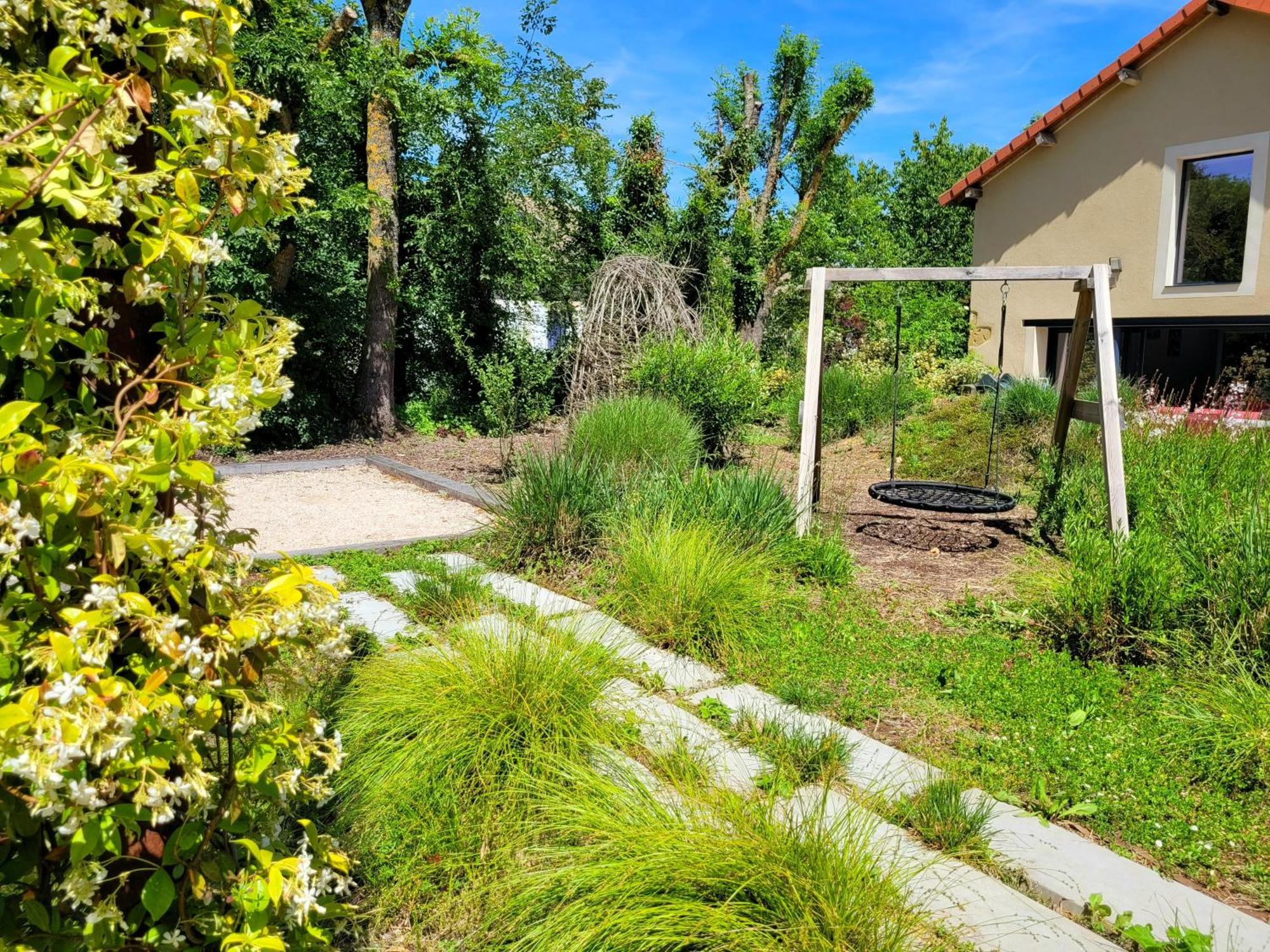 Gîte campagne famille 15 pers Piscine chauffée Jeux enfants Pétanque Saint-Sauvy Extérieur photo