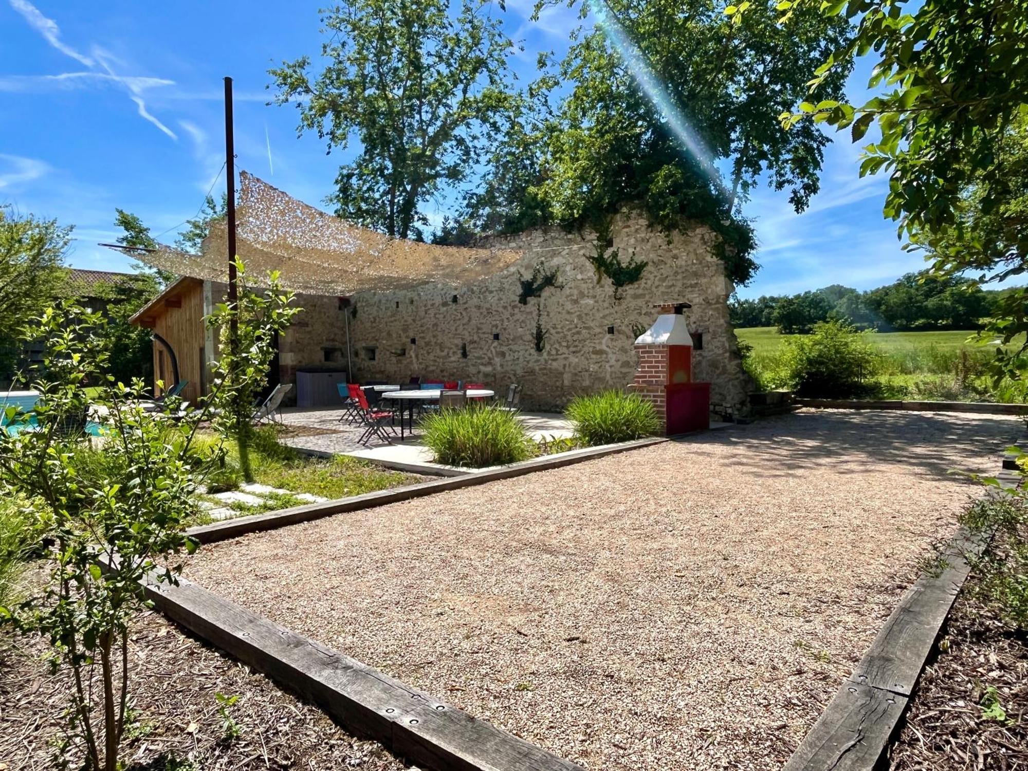 Gîte campagne famille 15 pers Piscine chauffée Jeux enfants Pétanque Saint-Sauvy Extérieur photo
