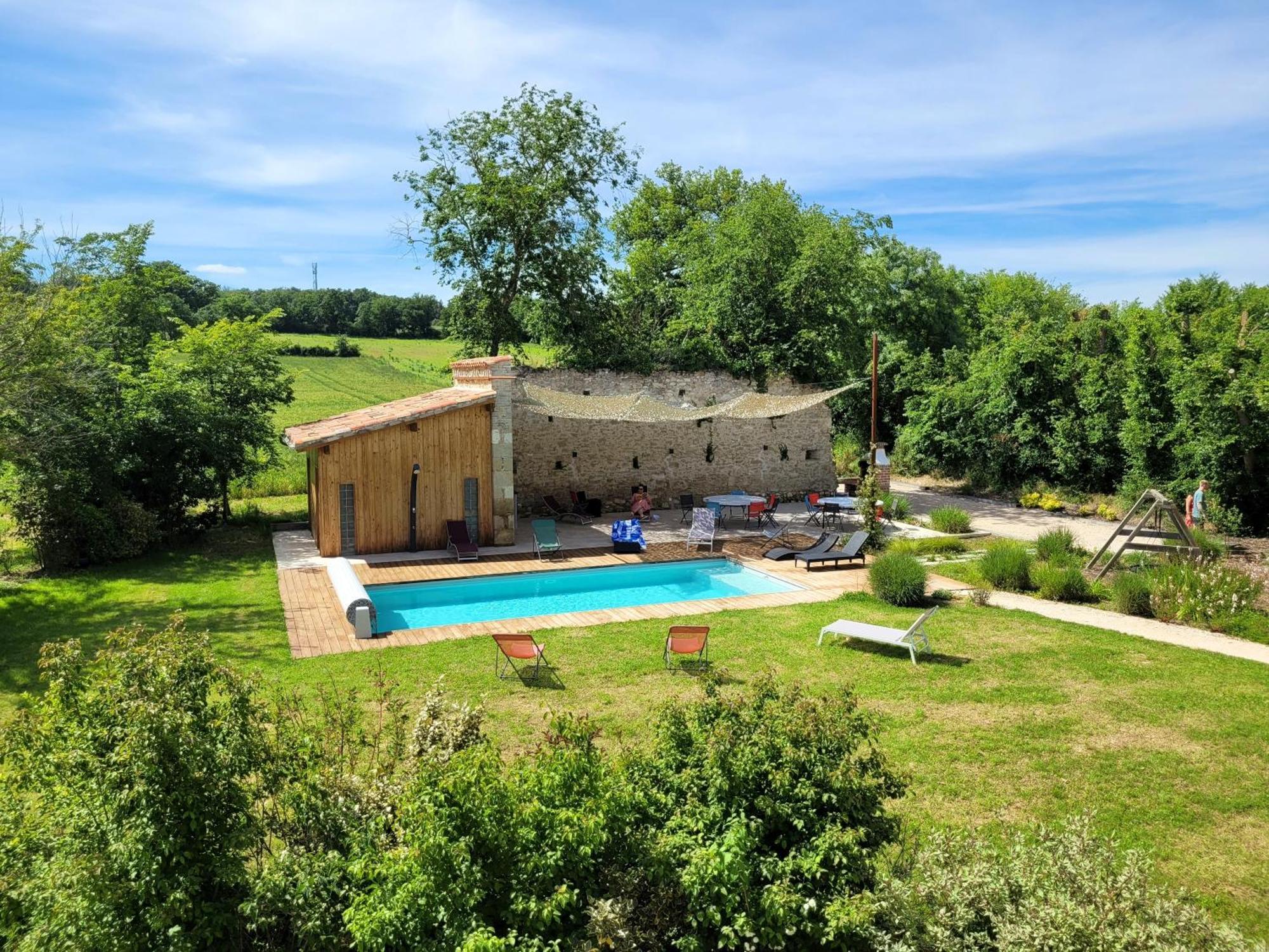 Gîte campagne famille 15 pers Piscine chauffée Jeux enfants Pétanque Saint-Sauvy Extérieur photo